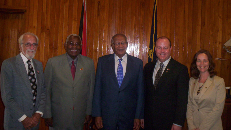 Kenneth Joseph, President of Twinning Association, Port of Spain; Murchison Brown, Mayor of Port of Spain; George Maxwell Richards, President of the Republic of Trinidad and Tobago; Sean Kennedy, Vice-President, Student and External Relations, Niagara College; Kim Meade, Vice-Provost, Associate Vice-President, Brock University