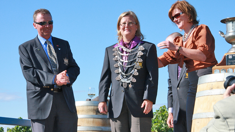 Matthias Oppenlaender, chair of the Ontario Grape and Wine Research Inc.; Debbie Zimmerman, CEO of the Grape Growers of Ontario