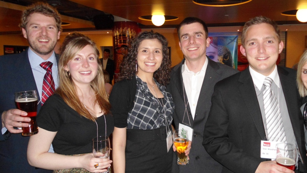 Brock grads enjoying themselves at a Toronto Brock Alumni Pub Night.