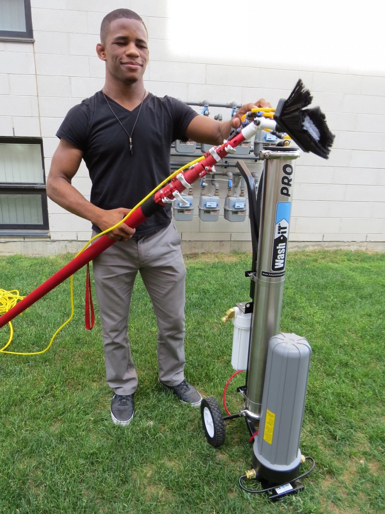 Brock student and wrestler Kyle Rose has launched an eco-friendly window washing business that employs Brock students. Business incubator BioLinc is helping Rose's business to get established. 