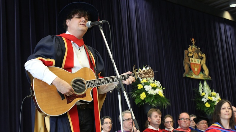 Canadian singer-songwriter Ron Sexsmith performs at Tuesday's Convocation ceremony at Brock University.
