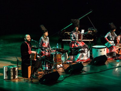 Musical performance by Dakhabrakha - photo by Lauren Garbutt