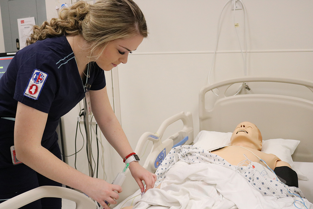 nursing-students-experience-code-blue-simulation-the-brock-news