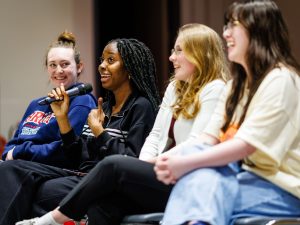 A student panel shares first-year experiences with incoming Niagara Principal’s Scholarship recipients.