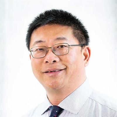 Justin Jin Headshot