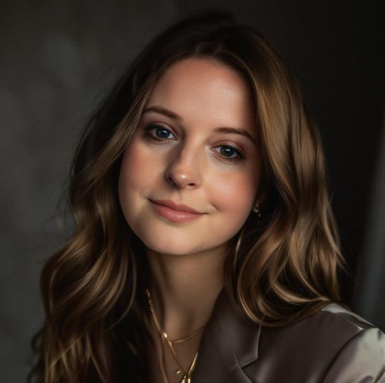 Christina Garnett Headshot