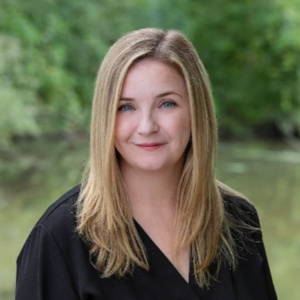 Headshot Gillian Dale
