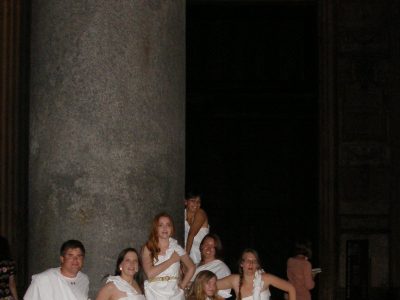 Study tour students model their togas outside the Pantheon