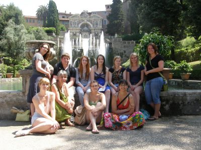 Study tour participants and Dr. von Stackelberg pause for a group photo