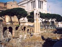 The view of the Victor Emmanuel monument from the Forum Iulium.