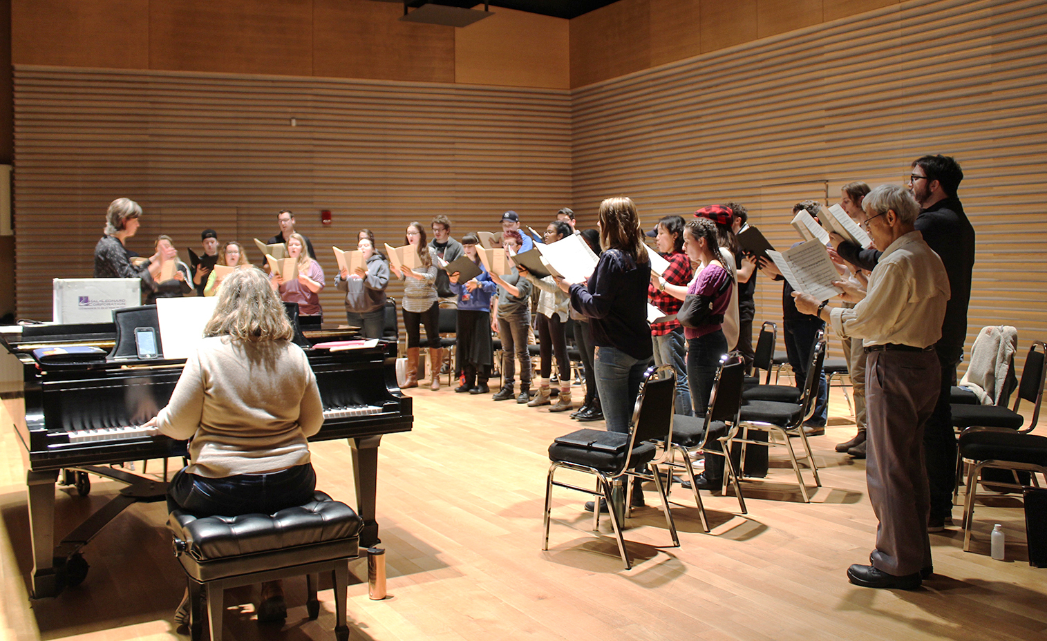 Women’s and Chamber choirs