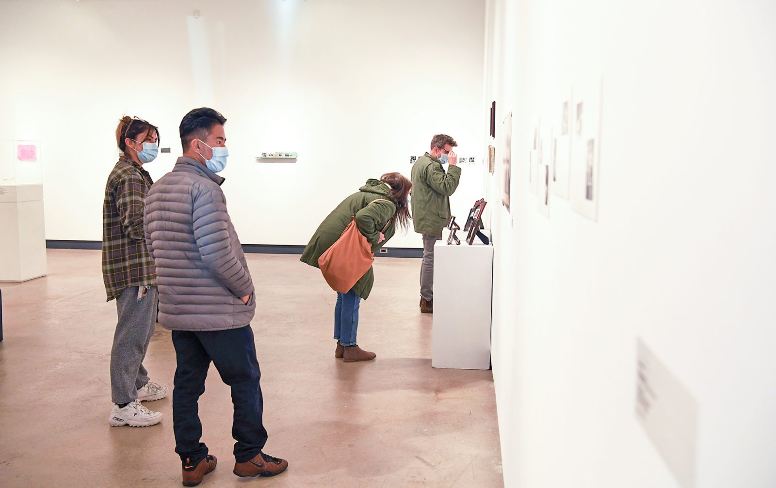 Student, alumni art exhibition atendees