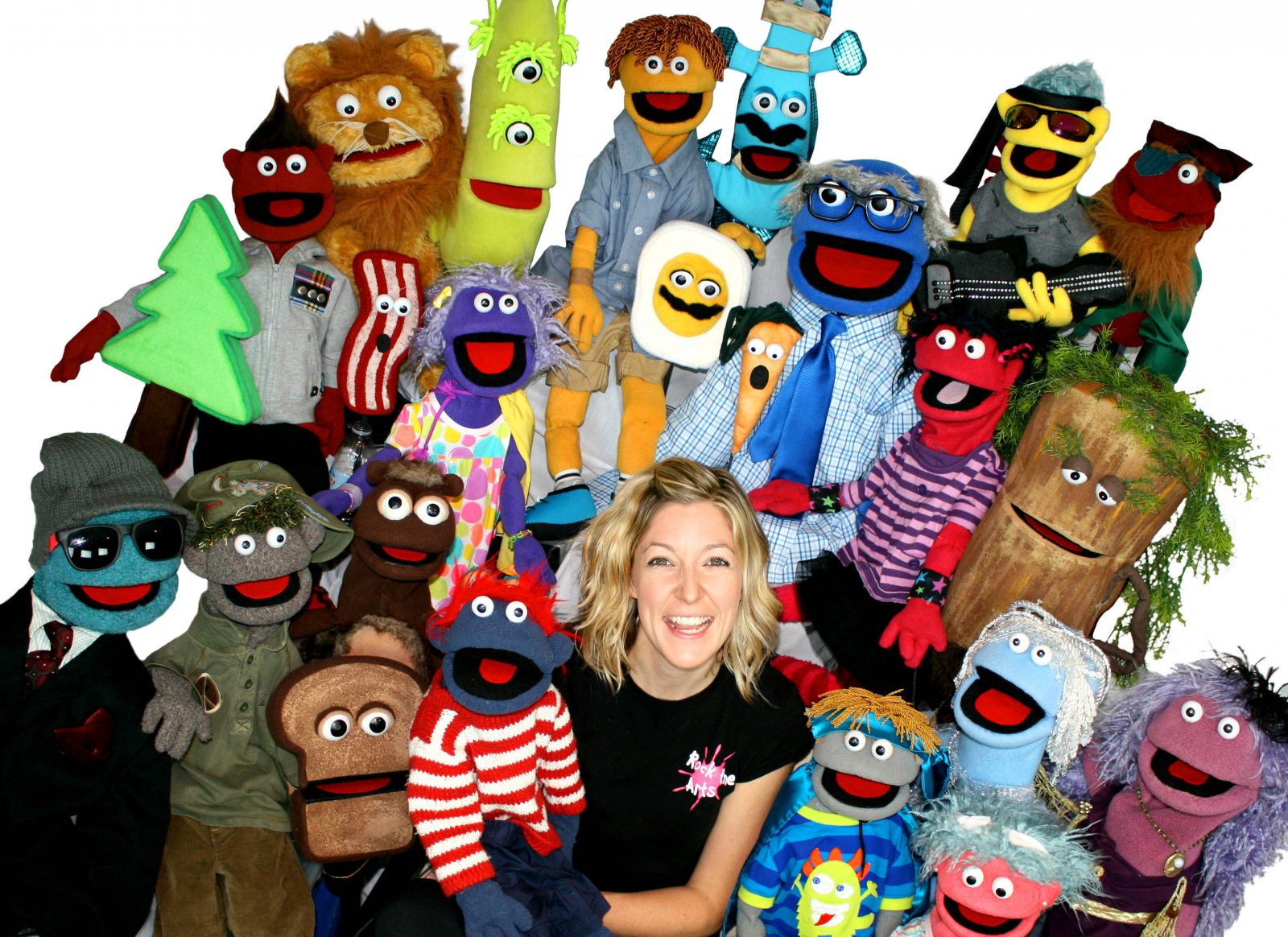 Sarah Argue and her puppets