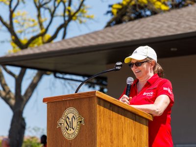 Lesley Rigg speaking at President's gold Classic