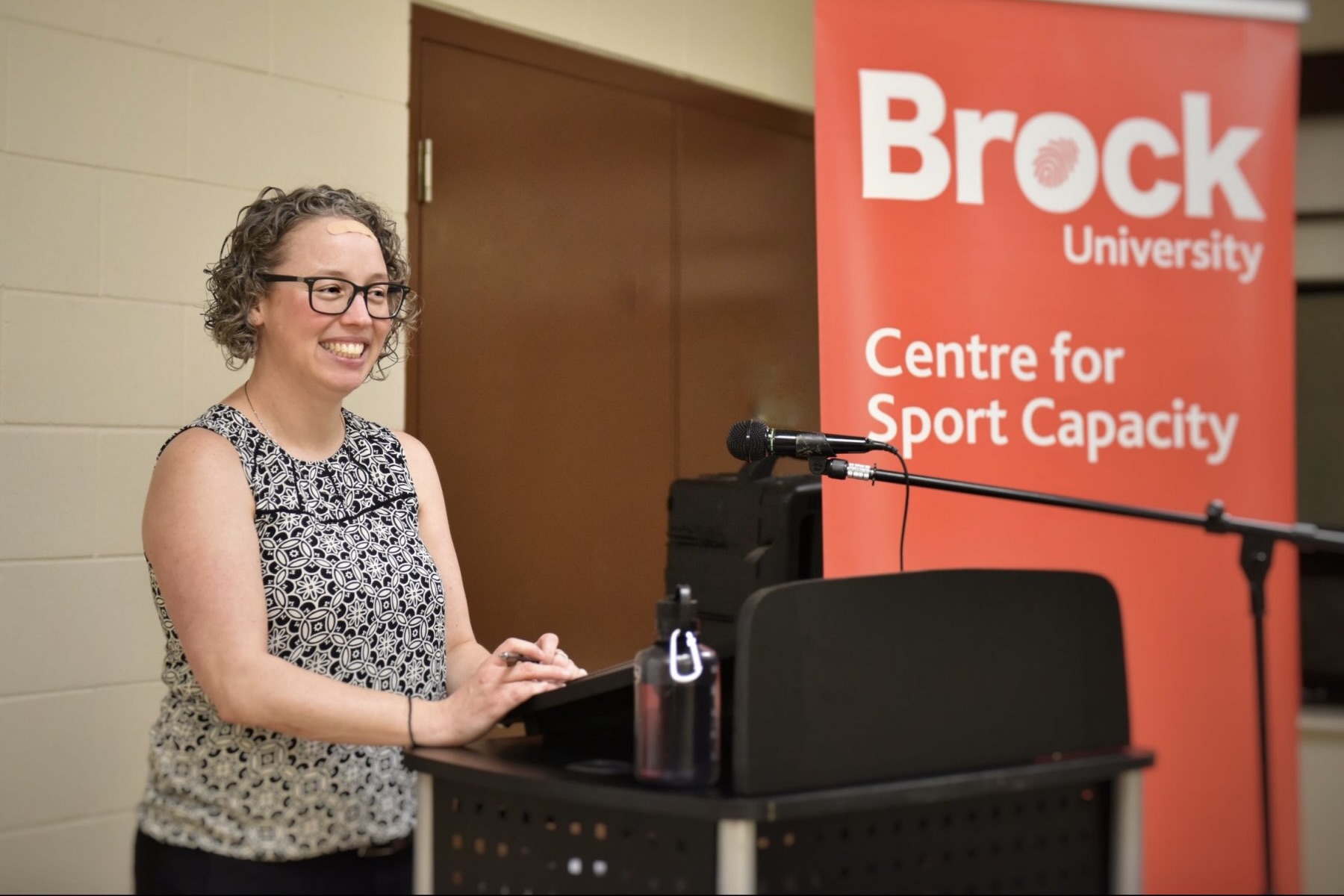 Dr. Michele Donnelly presenting at the Gender Inclusivity Workshop hosted by the Centre for Sport Management on January 17, 2023
