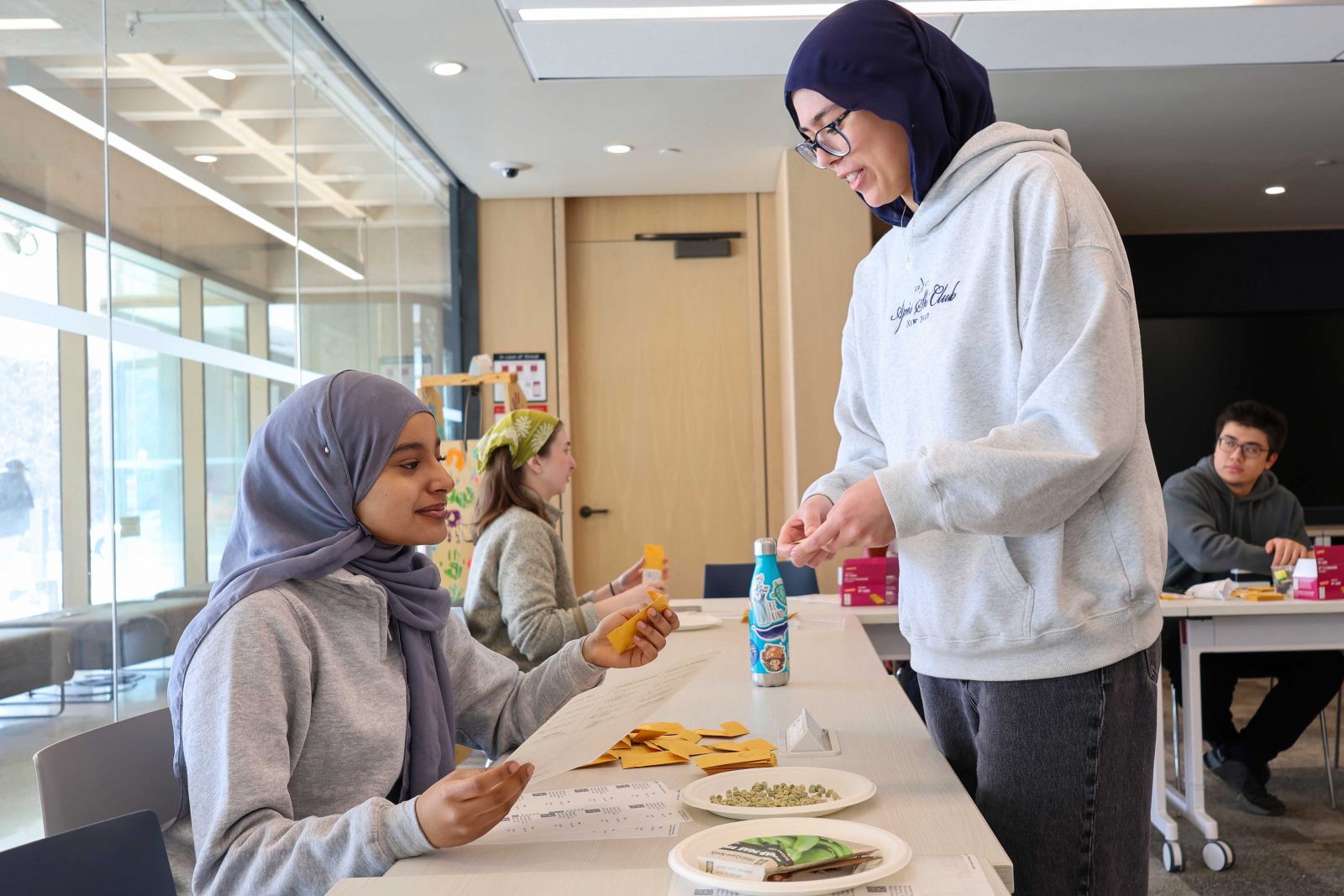 Sara Mohamed and Isra Alsahli